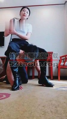 【梓晨】骑士靴踢裆-鞭打-膝盖顶胯 G-210818-8