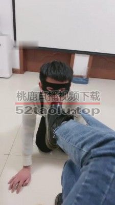 【美离子】和男友逛街后原味羞辱奶狗 bf7361