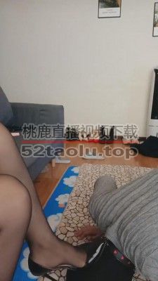 【平凡】玩学生狗子耳光踢裆踩踏 bf8330