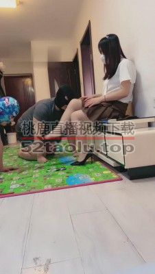 【麒麟女皇】兄弟两跪继母脚下犯贱 bf10412
