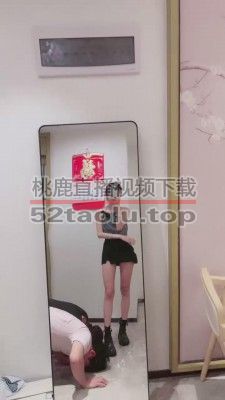 【希希子】情侣奴来姐姐脚下舔鞋 bf11315