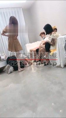 【萝莉糖糖】七夕巨献-两对情侣羞辱绿帽奴【四视角版】 bf16790