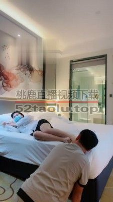 【雪琪琪】偷看邻居女领导的下场 bf18322