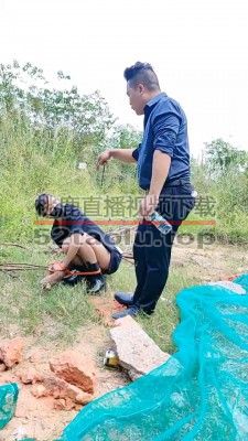 【暴力美学】猥琐路人被姐妹花调【双视角版】 bf19754