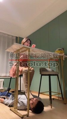 【年华S】网红素人主播长靴肉丝全体重踩踏 bf24012