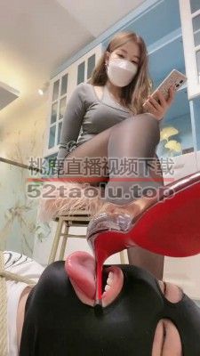 【白桃】高跟黑丝诱惑恋足调 bf24582