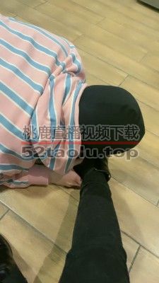 【恩曦】黑棉袜踩脸/裸足深喉 bf25218