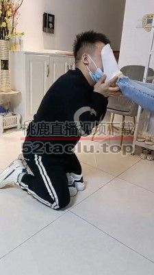 【筱雅】舔脏小白鞋/棉袜捂脸/骑马转胯/关狗笼 bf25780