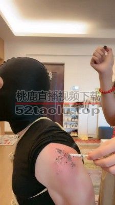 【奈奈生】白袜塞嘴重度刑-烟烫刻字/鞭打/耳光抽小白鞋踩 bf26898