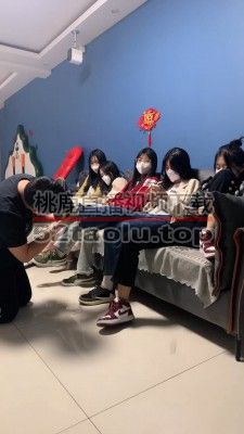 【精神小妹】4S素人学生暴力踢踹/非人虐打/转胯踩踏 bf27267