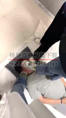 【精神小妹】3素人S暴力踢踹/踩踏碾压/白袜塞嘴 bf27805