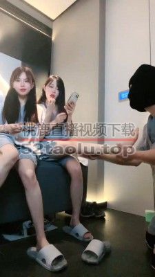 【伊晨】双S-足疗店让狗舔脏鞋裸足【双视角版】 bf28057