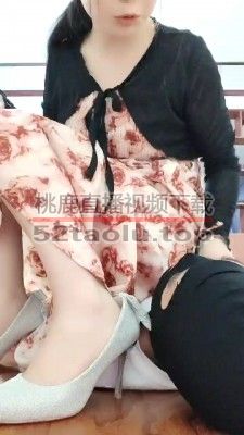 【申小悦】狗链遛狗/肉丝脚踩狗/喂口水/踩狗爪 bf28300