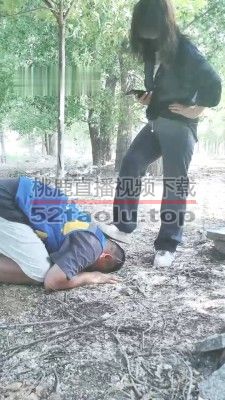 【妖玲】户外-外卖小哥迟到被暴打 bf29841