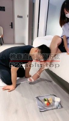 【娇娇】裸足高跟插嘴/脚喂水果酸奶 bf31217