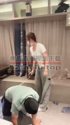 【雯雯】闻舔小白鞋白袜/藤条抽/跪求圣水 bf32559