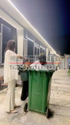 【沅芷大人】把狗囚禁在垃圾桶里 bf32637