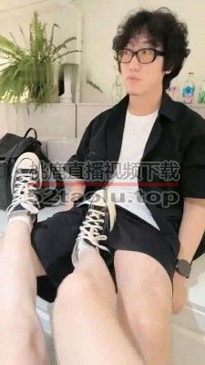 【暴力美学】咖啡厅随机开发素人小哥-踹裆闻鞋/下跪腿绞 JS23092001