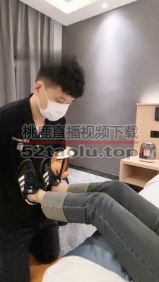 【彼岸花开】素人S运动鞋裸足踩踏 bf33236