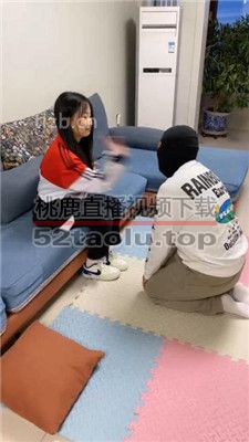 【精神小妹】素人学生妹-耳光/全体重踩踏/白袜塞嘴 bf34962