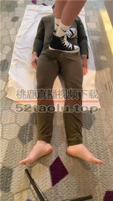 【武汉爱丽丝】高帮帆布鞋白袜全体重踩 bf36041