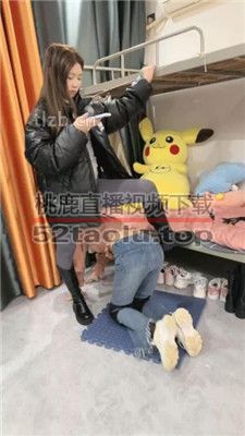 【尤物大大】女生宿舍调闺蜜-舔脏鞋/转胯耳光/灌圣水【双视角版】bf36235