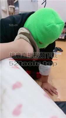 【西西】毛拖鞋踩虐绿帽狗 JS231214-11