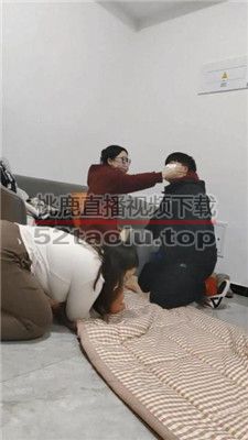 【樱樱】情侣主-让闺蜜下跪伺候-奴下奴/舔脚/耳光【五】 bf38607