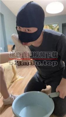 【黑泽兮】刷鞋匠实录-清理超脏小白鞋棉袜 bf38633