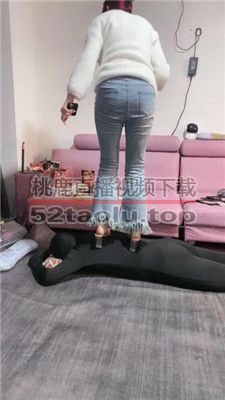 【冰诺】高跟全体重踩踏地毯狗 bf38718