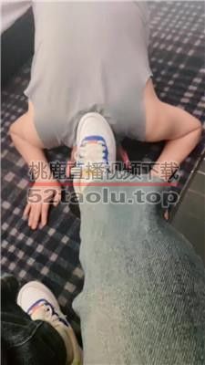 【小林小s】嘴叼白袜/清理运动鞋白袜/骑马转胯/掐乳 JS240308-9