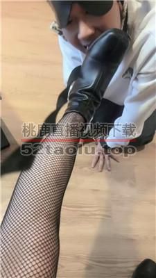 【姐就是女王】加官窒息/短靴黑网袜诱惑奶狗/踩踏/鞭打 JS240310-3