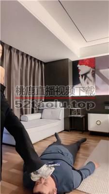 【川野尤娜】运动鞋白棉袜全体重踩继父/赏赐圣水 bf38970