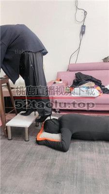 【冰诺】高跟+白袜脚爆踩狗头 bf39401