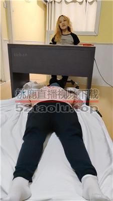 【樱樱】混血女S-靴子桌下无意识踩 JS240327-17