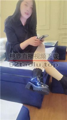 【西北傻子】素人技师舔高跟/尝精油沐浴露/头踩窒息【完整版】JS240330-3