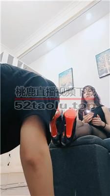 【木子大大】吃口水/沉浸式黑丝高跟恋足舔 bf39713