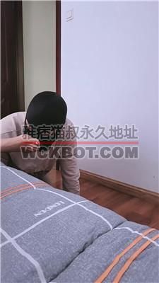 【冷魅】绿帽奴伺候起床-赏赐晨尿 JS240414-10