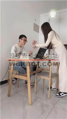 【邪魅大大】女大学生暴揍该死的辅导员 bf40620