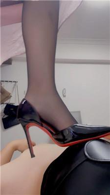 【雯雯】黑丝高跟诱惑-喂口水-虐乳 bf42720