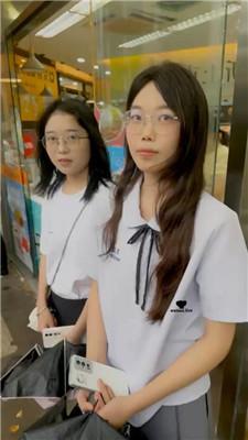 【狗哥】真实开发路边素人-耳光/闻超臭白棉袜 bf42798