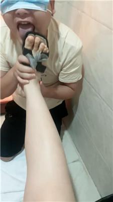 【美羊羊】卫生间舔脏鞋/清理马桶 JS240721-8