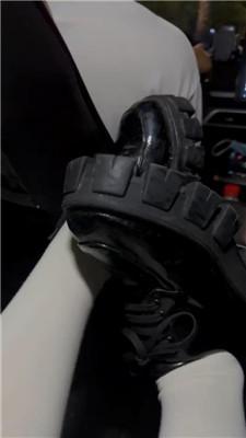 【不知名】漂亮车模S-车内玩虐素人司机 JS240727-20