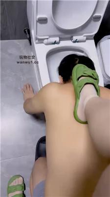 【美羊羊】老老实实把马桶清理干净 JS240822-15