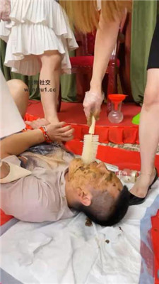 【魔鬼天使】多主强制驯化厕奴 JS240903-12