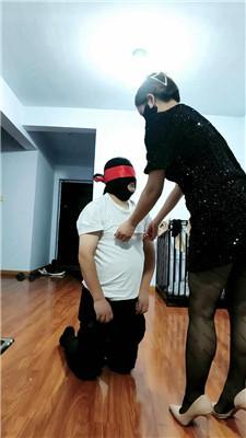 【芮汐】丝袜塞嘴/夹子虐乳/鞋抽耳光/吃口水 bf44208