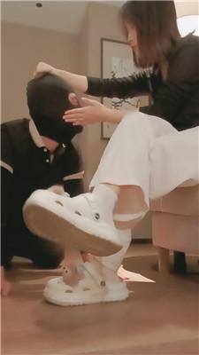 【陌初】骑脖/揪耳朵/抽耳光/拖鞋白袜虐/嘴叼鞋 bf44267