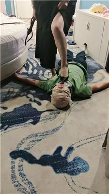 【美容院s】骑马狗链遛狗/嘴叼高跟/踩踏丝袜套头 bf44602