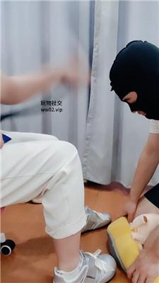 【拽拽】运动鞋白袜踩脚垫奴/裸足狂舔 JS240921-24