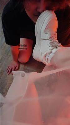 【魔鬼天使】强制闻原味鞋袜发骚虐 bf44877